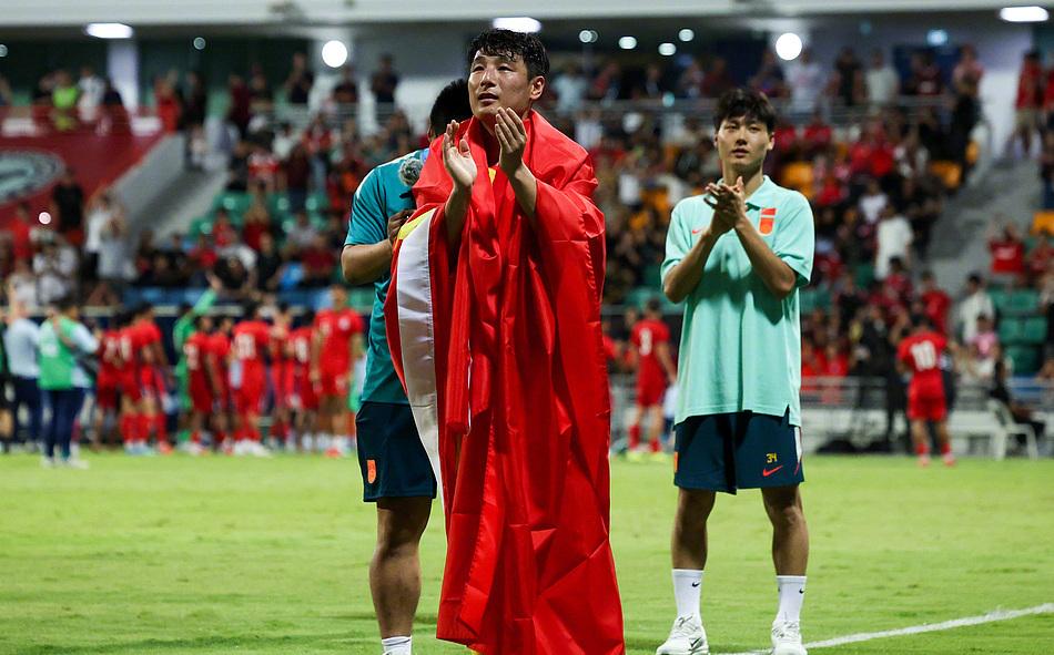星光熠熠，大罗、卡卡、卡洛斯、博格巴等球星现场观战巴西vs摩洛哥